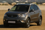 SsangYong Korando D20T 4x4 175 CV Limited Todo terreno Sable Grey Exterior Frontal-Lateral 5 puertas