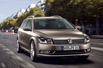 Volkswagen Passat Variant 2.0 TDI 140 CV BlueMotion Technology Highline Turismo familiar Moca Antracita Efecto Perla Exterior Frontal-Lateral 5 puertas