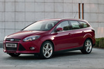Ford Focus Gama Focus Sportbreak Gama Sportbreak Turismo familiar Rojo El&eacute;ctrico Exterior Frontal-Lateral 5 puertas