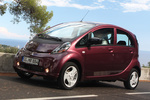 Mitsubishi i-MiEV Gama i-MiEV Gama i-MiEV Turismo Granate Exterior Frontal-Lateral 5 puertas