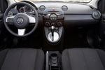 Mazda Mazda2 1.5 102 CV Aut. Style  Turismo Interior Salpicadero 5 puertas