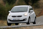 KIA Venga 1.4 CRDi WGT 90 CV Drive Monovolumen Solid White Exterior Frontal-Lateral 5 puertas