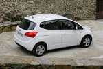 KIA Venga 1.4 CRDi WGT 90 CV Drive Monovolumen Solid White Exterior Posterior-Lateral-Cenital 5 puertas