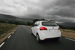 KIA Venga 1.4 CRDi WGT 90 CV Drive Monovolumen Solid White Exterior Lateral-Posterior 5 puertas