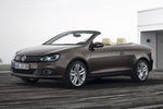 Volkswagen Eos 2.0 TSI 211 CV Gama Eos Descapotable Marr&oacute;n Dakar Metalizado Exterior Frontal-Lateral 2 puertas