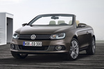 Volkswagen Eos 2.0 TSI 211 CV Gama Eos Descapotable Marr&oacute;n Dakar Metalizado Exterior Frontal-Lateral 2 puertas
