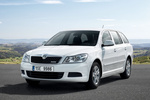 Skoda Octavia Combi 1.6 TDI DPF 105 CV GreenLine GreenLine Turismo familiar Plata Brillante Metalizado Exterior Frontal-Lateral 5 puertas