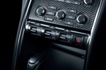 Nissan GT-R Gama GT-R (2011) Gama GT-R (2011) Coup&eacute; Interior Consola Central 3 puertas