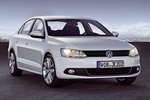 Volkswagen Jetta Gama Jetta Sport Turismo Blanco Candy Exterior Lateral-Frontal 4 puertas