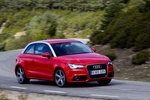 Audi A1 1.4 TFSI 122 CV S tronic 7 vel. Ambition  Turismo Rojo Misano Efecto Perla Exterior Frontal-Lateral 3 puertas