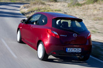 Mazda Mazda2 1.5 102 CV Sportive Turismo Burgundy Red Mica Exterior Posterior-Lateral 3 puertas