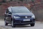 Volkswagen Sharan 2.0 TDI CR 140 CV DSG Advance Monovolumen Azul Noche Metalizado Exterior Frontal-Lateral 5 puertas