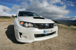 Subaru WRX Sed&aacute;n 2.5 WRX STI 301 CV WRX STI sed&aacute;n Turismo Satin White Pearl Exterior Faro 4 puertas