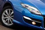 Renault Laguna Gama Laguna (2011) Gama Laguna (2011) Turismo familiar Azul Malta Exterior Faro antiniebla 5 puertas