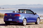Volkswagen Eos 1.4 TSI 122 CV (versi&oacute;n para EE.UU.) Gama Eos (versi&oacute;n para Estados Unidos) Descapotable Azul Intenso Metalizado Exterior Posterior-Lateral 2 puertas