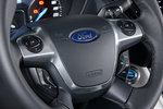 Ford C-MAX 2.0 TDCi 140 CV PowerShift Titanium con paquete Titanium Monovolumen Interior Volante 5 puertas