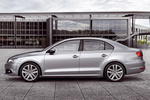 Volkswagen Jetta Gama Jetta Sport Turismo Plata R&eacute;flex Metalizado Exterior Lateral 4 puertas