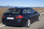 BMW Serie 5 520d Touring Aut. Gama Serie 5 Touring Turismo familiar Imperialblau Efecto Brillante Exterior Posterior-Lateral 5 puertas