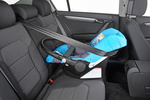 Volkswagen Passat 2.0 TDI 140 CV BlueMotion Technology Advance Turismo Interior Silla infantil 4 puertas