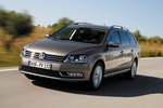 Volkswagen Passat Variant 1.4 TSI EcoFuel 150 CV Advance Turismo familiar Moca Antracita Efecto Perla Exterior Frontal-Lateral 5 puertas