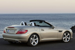 Mercedes-Benz Clase SLK 350 BlueEFFICIENCY Aut. Gama SLK Descapotable Beige perla metalizado Exterior Posterior-Lateral 2 puertas