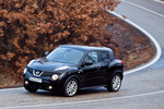 Nissan Juke 1.6i TURBO 190 CV 4X2 Tekna Premium Todo terreno Negro Zafiro Exterior Lateral-Frontal 5 puertas