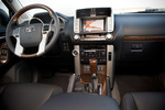 Toyota Land Cruiser D-4D 190 CV Aut. 60 Aniversario Limited 60 Aniversario Todo terreno Interior Salpicadero 5 puertas