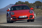 Porsche 911 Turbo Coup&eacute; Turbo Coup&eacute; Rojo Guardia Exterior Frontal 2 puertas