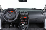 Dacia Duster dCi 85 CV 4x2 Laureate con Pack Look Todo terreno Interior Salpicadero 5 puertas