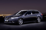 Honda Accord Tourer 2.2 i-DTEC 180 CV (2012) Gama Accord (2012) Turismo familiar Exterior Frontal-Lateral 5 puertas