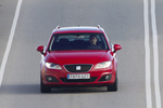 SEAT Exeo 2.0 TDI CR 143 CV DPF Multitronic Sport Turismo familiar Rojo Emoci&oacute;n Exterior Frontal 5 puertas