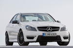 Mercedes-Benz Clase C C 63 AMG Berlina con paquete &laquo;Performance AMG&raquo; y &laquo;Exterior de carbono AMG&raquo; AMG Turismo Exterior Lateral-Frontal 4 puertas