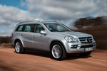 Mercedes-Benz Clase GL GL 350 BlueTEC 211 CV Gama Clase GL Todo terreno Plata Iridio Exterior Frontal-Lateral 5 puertas