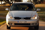 KIA Carnival 2.2 CRDi VGT 195 CV Aut. Emotion Monovolumen Titanium Silver Metallic Exterior Frontal 5 puertas