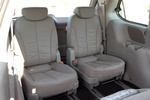 KIA Carnival 2.2 CRDi VGT 195 CV Aut. Emotion Monovolumen Titanium Silver Metallic Interior Asientos 5 puertas