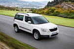 Skoda Yeti GreenLine 1.6 TDI 105 CV GreenLine Todo terreno Blanco Candy Exterior Frontal-Lateral 5 puertas