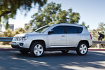 Jeep Compass 2.2 CRD 163 CV Limited Todo terreno Bright Silver Metallic Exterior Lateral 5 puertas