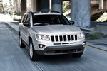 Jeep Compass 2.2 CRD 163 CV Limited Todo terreno Bright Silver Metallic Exterior Frontal-Lateral 5 puertas