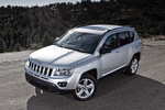 Jeep Compass 2.2 CRD 163 CV Limited Todo terreno Bright Silver Metallic Exterior Frontal-Lateral 5 puertas