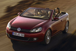 Volkswagen Golf Cabrio 2.0 TSI 211 CV Gama Golf Cabrio Descapotable Rojo atardecer metalizado Exterior Frontal-Lateral 2 puertas