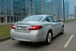Infiniti M 35 HYBRID Gama M Turismo Liquid Platinum Exterior Posterior-Lateral 4 puertas