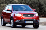 SsangYong Korando D20T 4x2 175 CV Premium Todo terreno Vitamin Red Exterior Lateral-Frontal 5 puertas