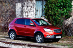 SsangYong Korando D20T 4x2 175 CV Premium Todo terreno Vitamin Red Exterior Lateral-Frontal 5 puertas
