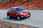 SsangYong Korando D20T 4x2 175 CV Premium Todo terreno Vitamin Red Exterior Lateral-Frontal 5 puertas