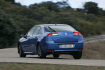 Renault Laguna GT 4Control dCi 180 (2011) GT 4Control (2011) Turismo Azul Malta Exterior Lateral-Posterior 5 puertas