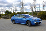 Renault Laguna GT 4Control dCi 180 (2011) GT 4Control (2011) Turismo Azul Malta Exterior Lateral-Frontal 5 puertas
