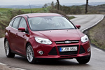 Ford Focus 1.6 EcoBoost 180 CV Titanium Turismo Rojo El&eacute;ctrico Exterior Frontal-Lateral 5 puertas