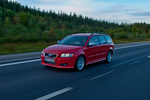 Volvo V50 DRIVe 114 CV R-Design Turismo familiar Rojo S&oacute;lido Exterior Frontal-Lateral 5 puertas
