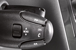 Peugeot 3008 1.6 HDI 112 FAP Sport Pack Monovolumen Interior Mandos columna direcci&oacute;n 5 puertas
