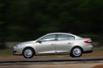 Renault Fluence dCI 110 Dynamique Turismo Beige Pimienta Exterior Lateral 4 puertas